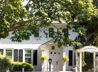 695 Pine Neck Rd, Southold, NY 11971