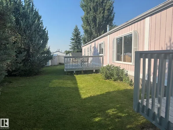 20 Sunset Blvd, Spruce Grove, AB T7X 3J1