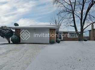 716 Cambridge Ave, Matteson, IL 60443