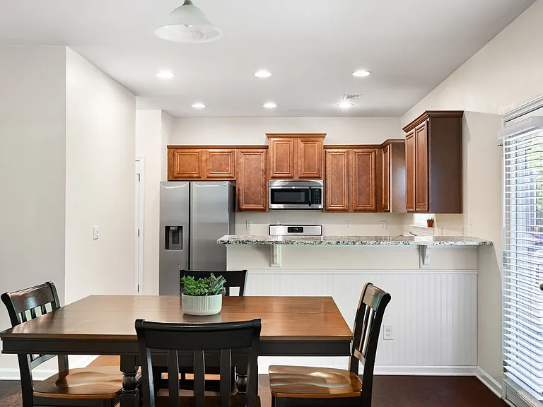 223 Jefferson Ave — Photo 14
