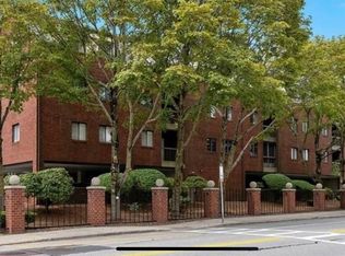 666 Main St APT 411, Winchester, MA 01890