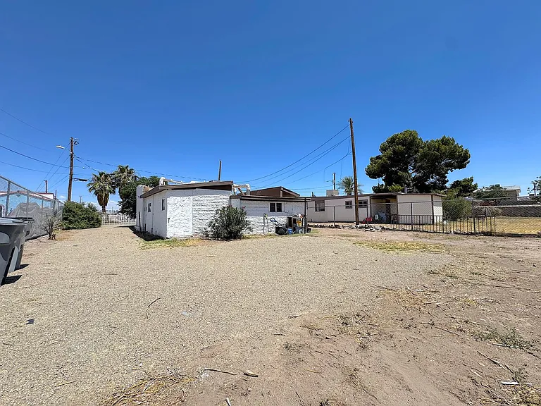 231 Francis St — Photo 19