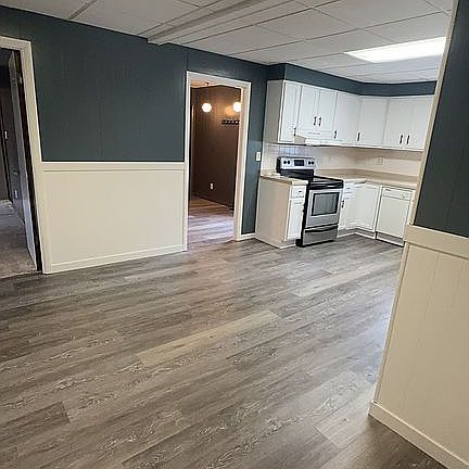 5th image of 616 Spruce St