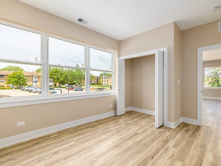 400 S Main Pl #24 — Photo 12