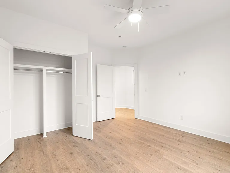 172 Leggo Ave — Photo 10