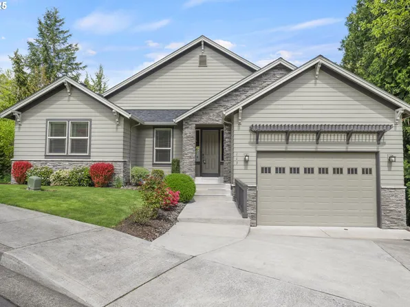 223 SE 29th St, Gresham, OR 97080