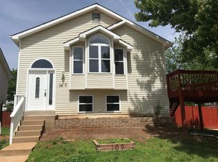 169 Glenbarr Ct, Valley Park, MO 63088