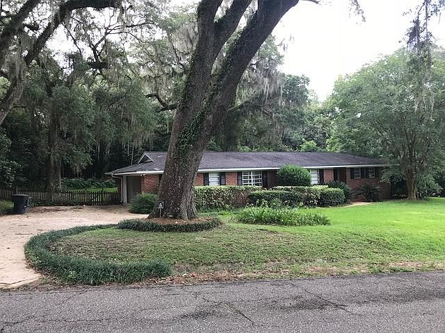 Front Yard and Parking 