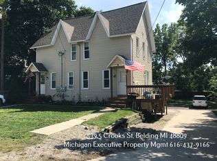 539 Crooks St APT 3, Belding, MI 48809