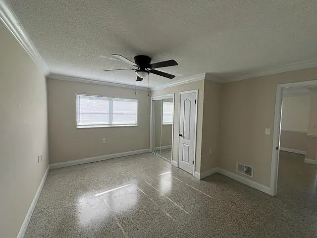 2721 E Washington St #11 — Photo 7
