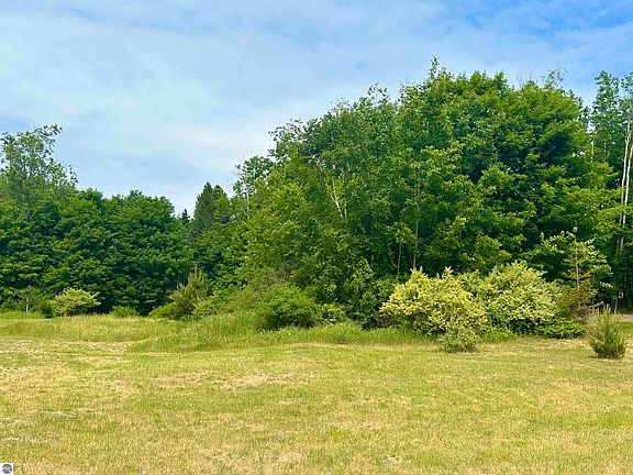 3rd image of 0 Hanrath St Lot 5