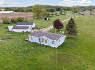 1832 E Carson City Rd, Sheridan, MI 48884