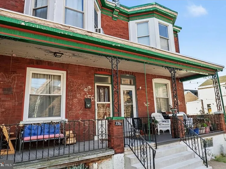 154 W Salaignac St — Photo 2