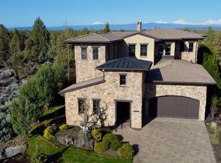 22887 Ghost Tree Ln, Bend, OR 97701