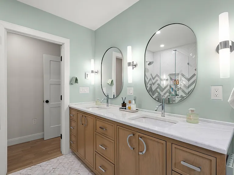 8 Bates Ct — Photo 26