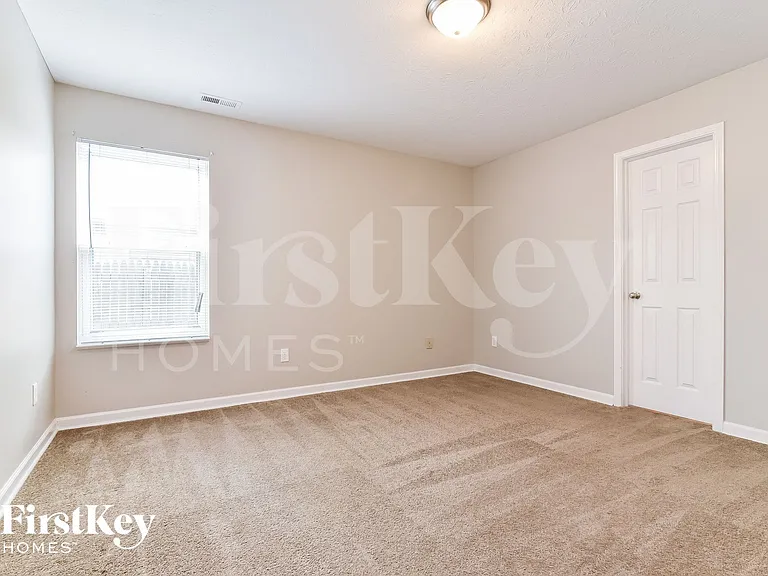 673 Loon Ln — Photo 11