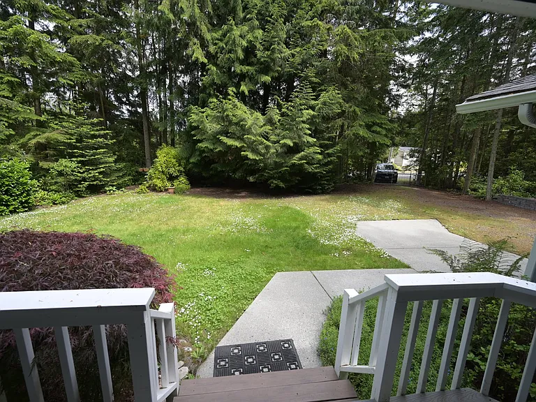 353 Madrona Way — Photo 3