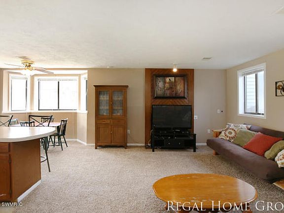 3rd image of 5059 Stauffer Ave SE