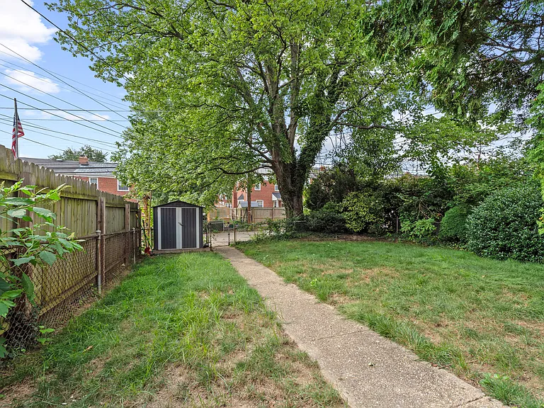8126 Kirkwall Ct — Photo 18