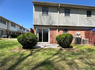 3064 Wooded Way, Jeffersonville, IN