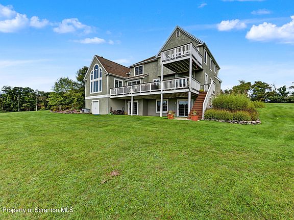 3rd image of 667 Culver Hill Rd