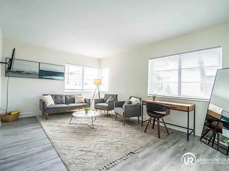 1007 Bay Dr #201 — Photo 12