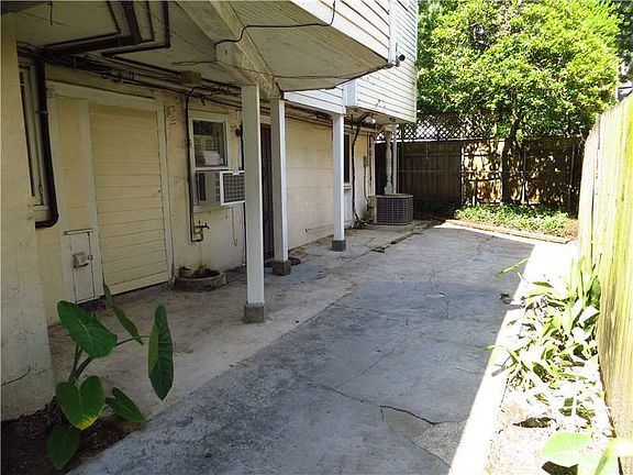 5th image of 1410 Jena St