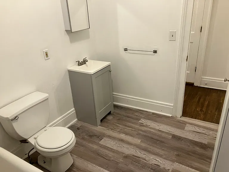39 Plymouth Ave #3 — Photo 21