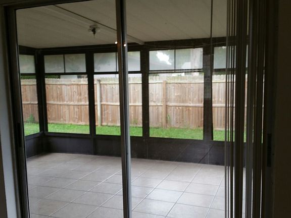 2nd image of 435 Tangerine Dr