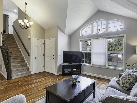 4th image of 2260 Morrow Ct NW