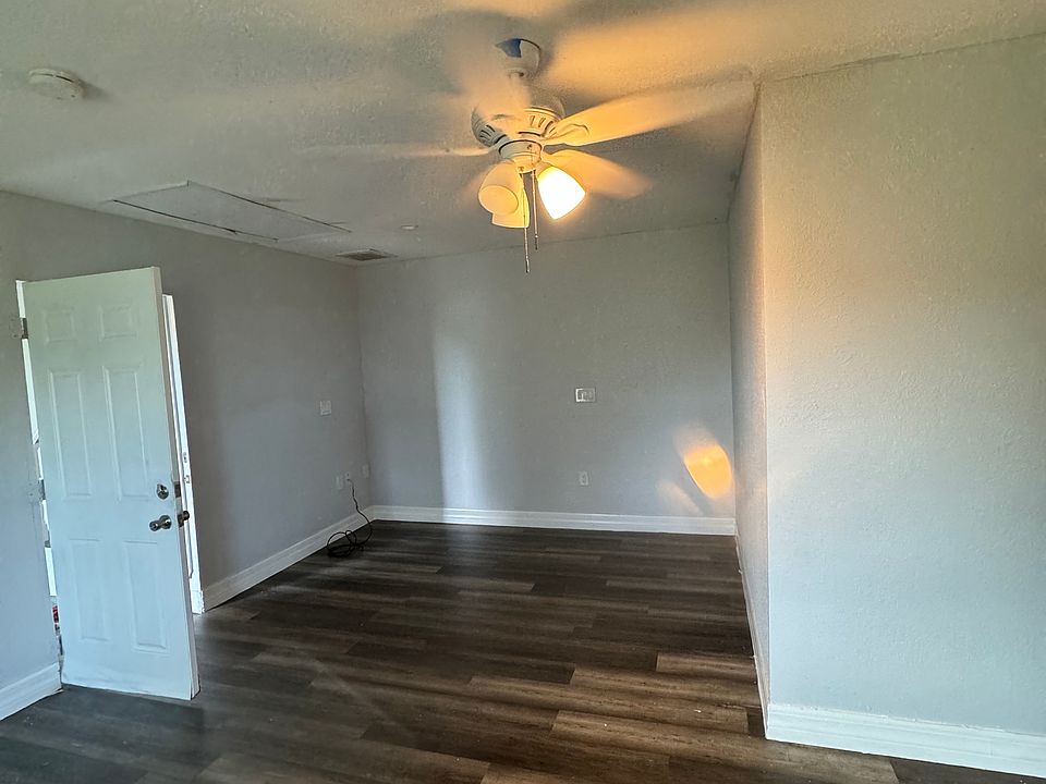 1st image of 1406 NE 15th St