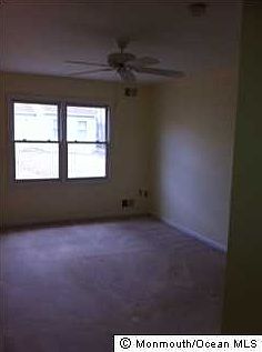 5th image of 44 Buttonwood Ct