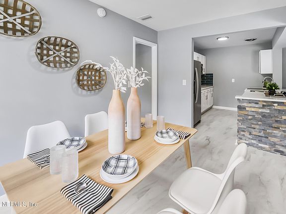 4th image of 2264 PATOU Drive