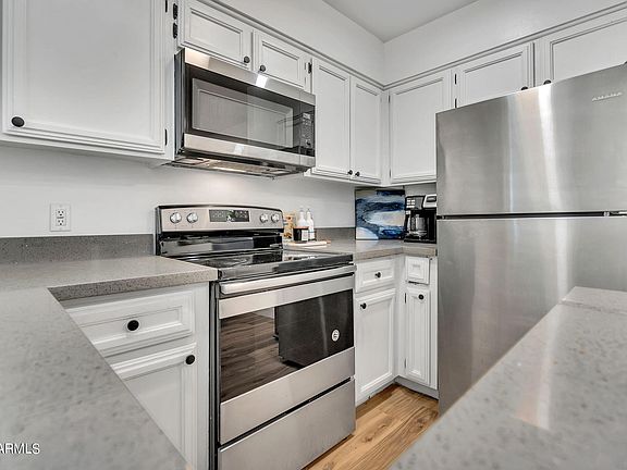 5th image of 1650 N 87TH Terrace #1B