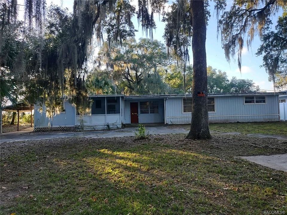 2nd image of 120 NW Magnolia Cir