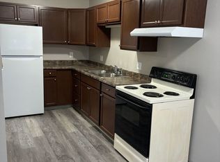 406 4th St SE #3A, State Center, IA 50247