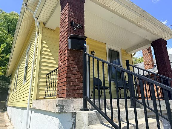 3rd image of 1633 1st Ave