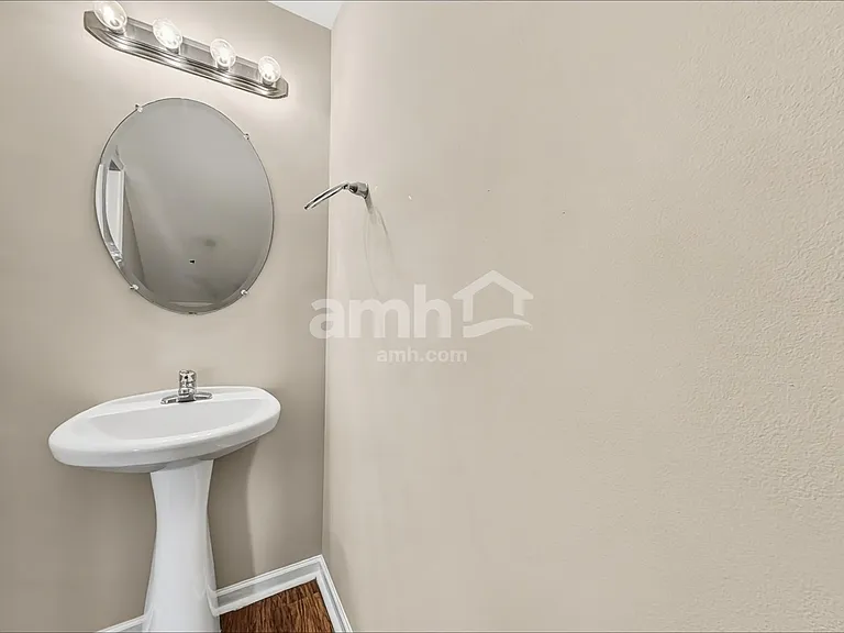 5 Miller Pond Rd — Photo 9