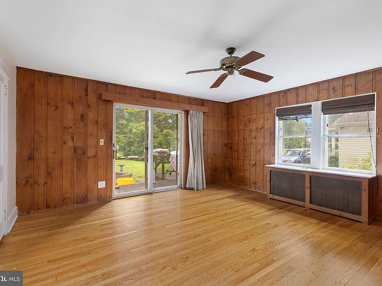 219 Washington Rd — Photo 12