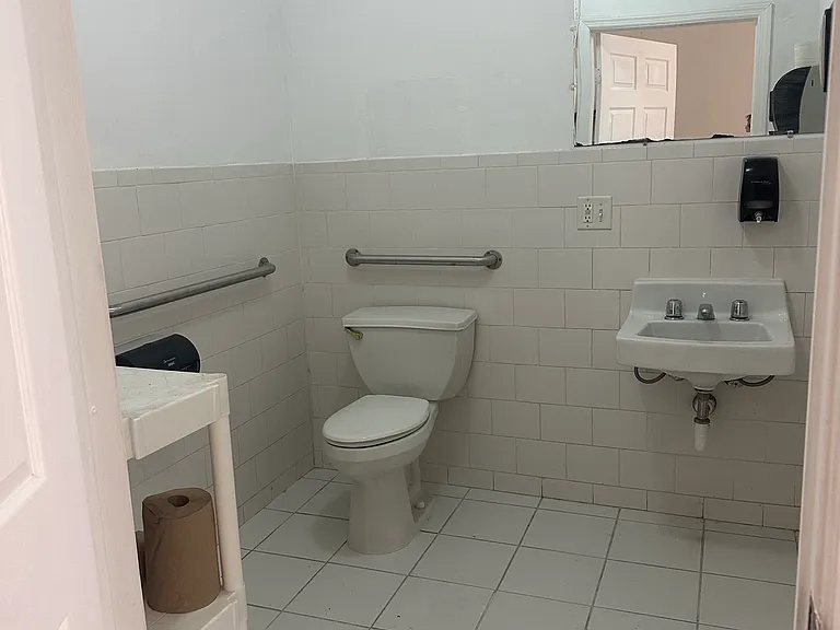 445 Central Ave — Photo 6