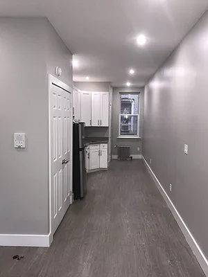 Rented by R New York | media 12