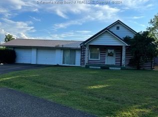 148 Esthel C Blvd, Ona, WV 25545