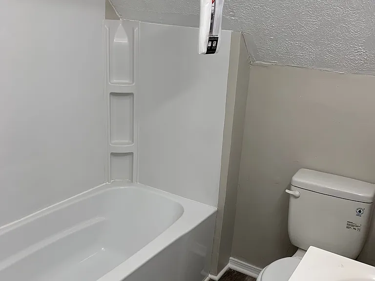 1053 Villa Ave — Photo 6