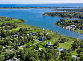 24 Sunset Ave, East Quogue, NY 11942