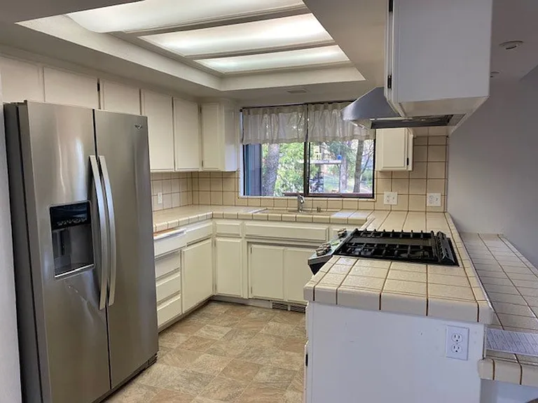 11569 Alta Sierra Dr — Photo 4