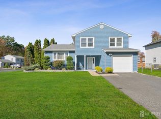 2 Michael Ct, Old Bridge, NJ 08857