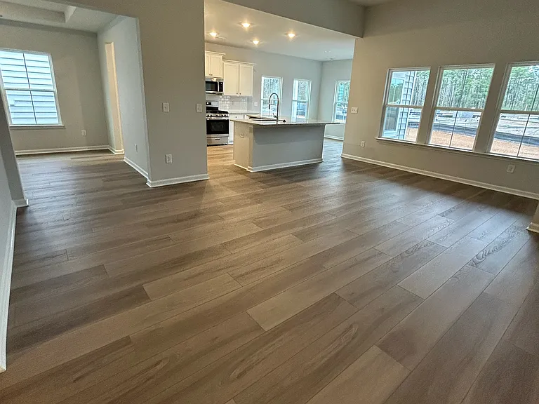 563 Magnolia Terrace Dr — Photo 8