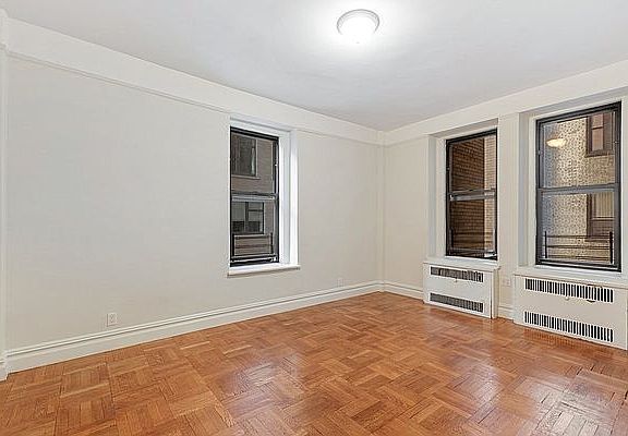 3rd image of 525 W End Ave APT 2F