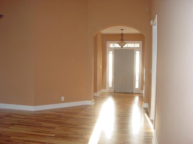 2nd image of 128 Chapman Ridge Rd