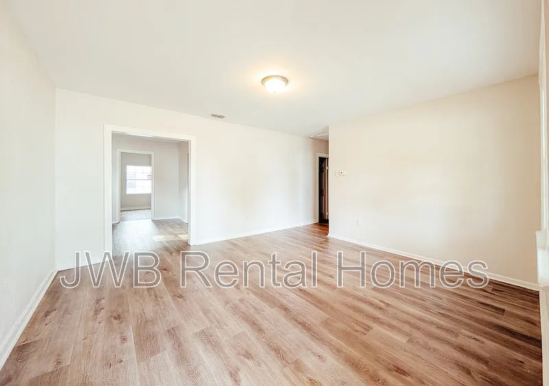 Paxon — Photo 3